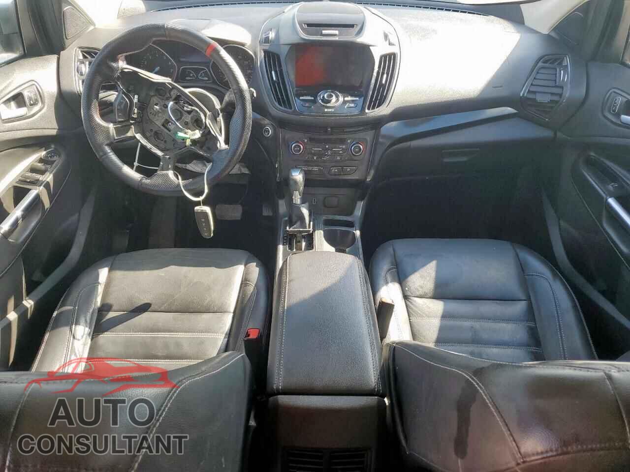 FORD ESCAPE 2017 - 1FMCU0JD5HUC33634
