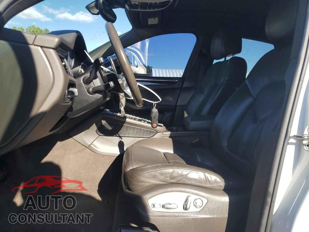 PORSCHE MACAN 2017 - WP1AA2A57HLB07725