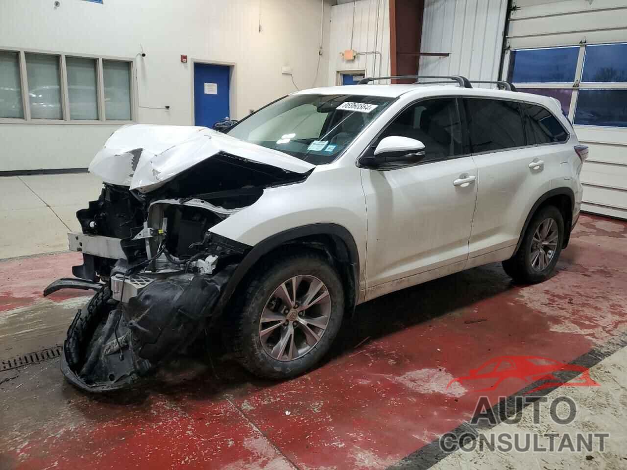 TOYOTA HIGHLANDER 2015 - 5TDBKRFH2FS130081