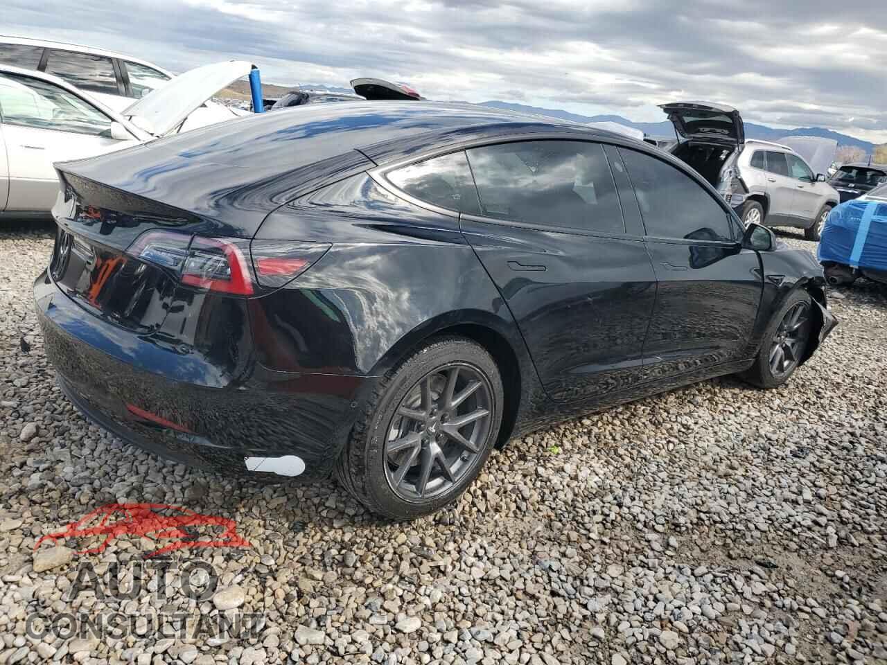TESLA MODEL 3 2022 - 5YJ3E1EA0NF162564