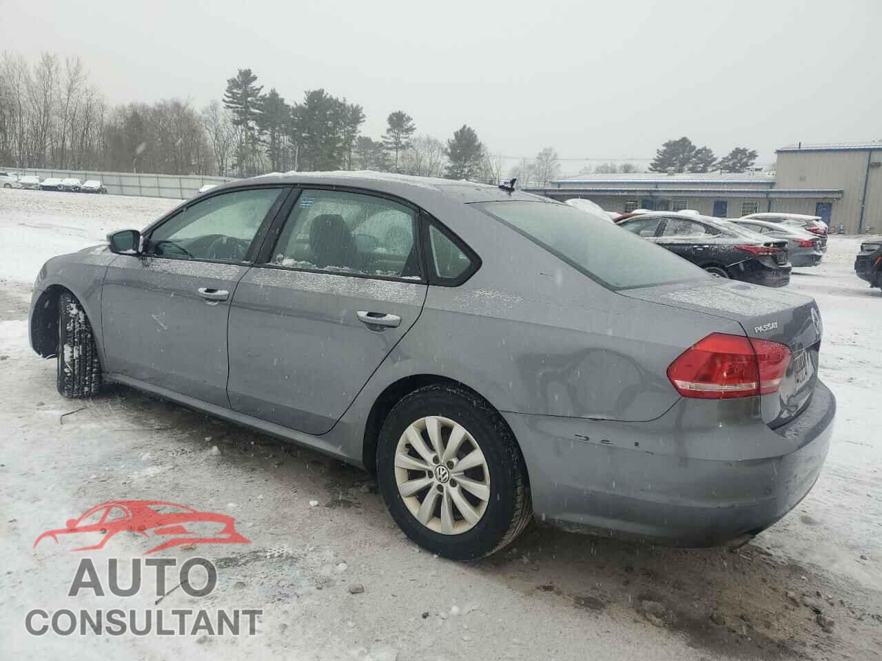 VOLKSWAGEN PASSAT 2013 - 1VWAP7A33DC057120
