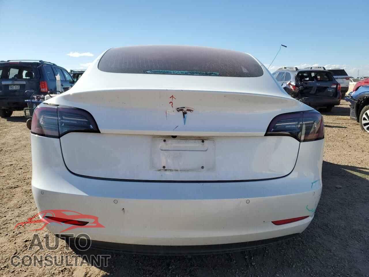 TESLA MODEL 3 2018 - 5YJ3E1EA0JF017390