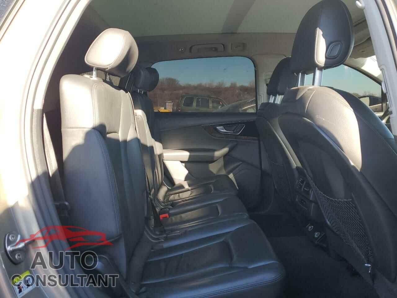 AUDI Q7 2017 - WA1LAAF73HD048207