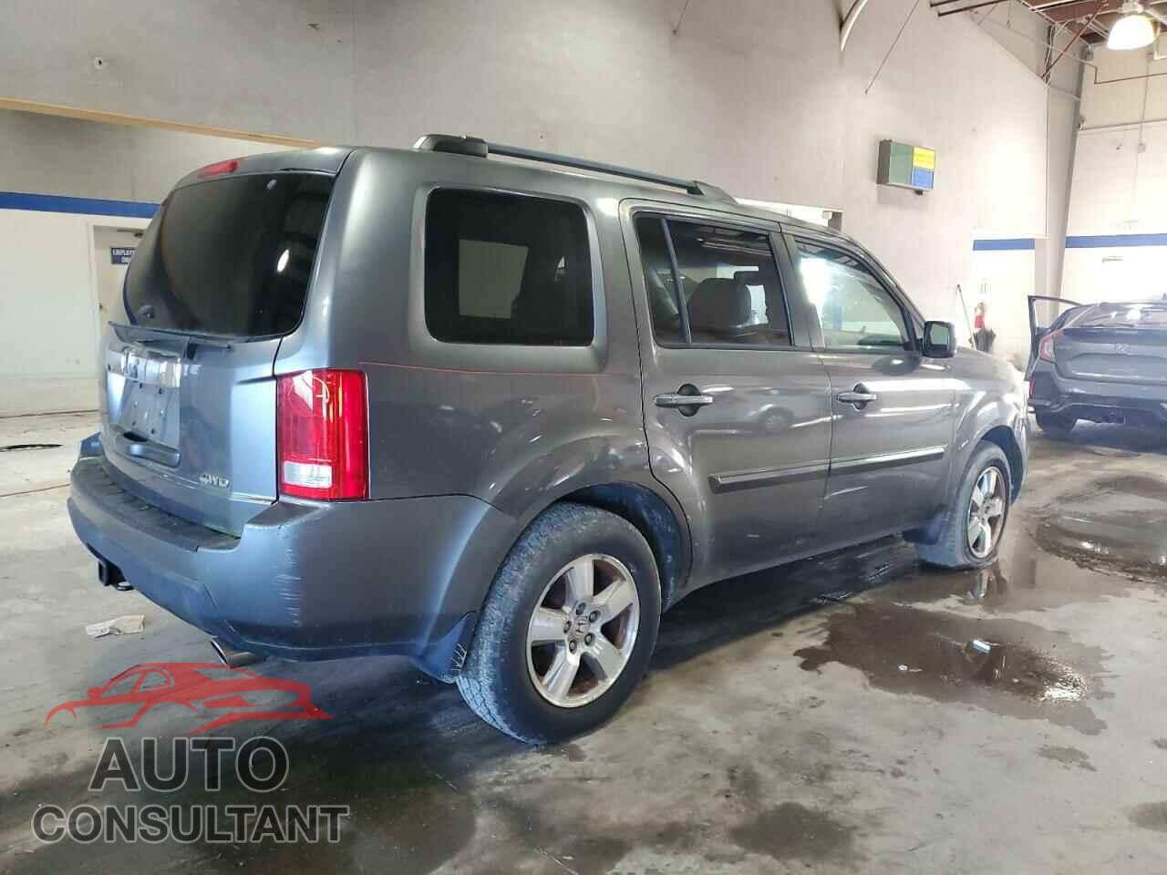 HONDA PILOT 2011 - 5FNYF4H66BB015365