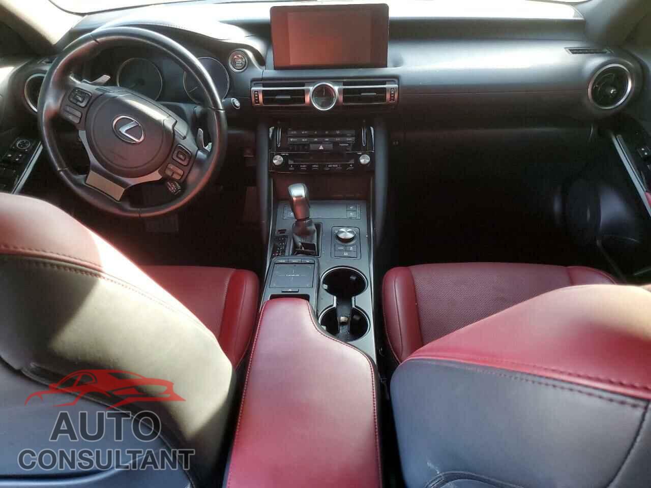 LEXUS IS 2021 - JTHCA1D2XM5116213