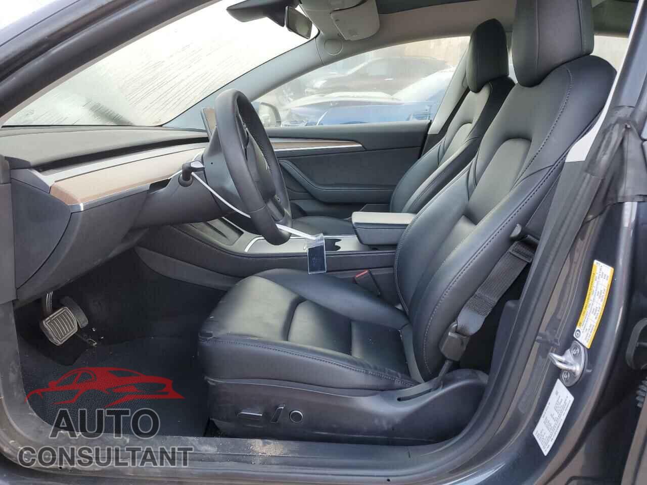 TESLA MODEL 3 2022 - 5YJ3E1EA8NF201711