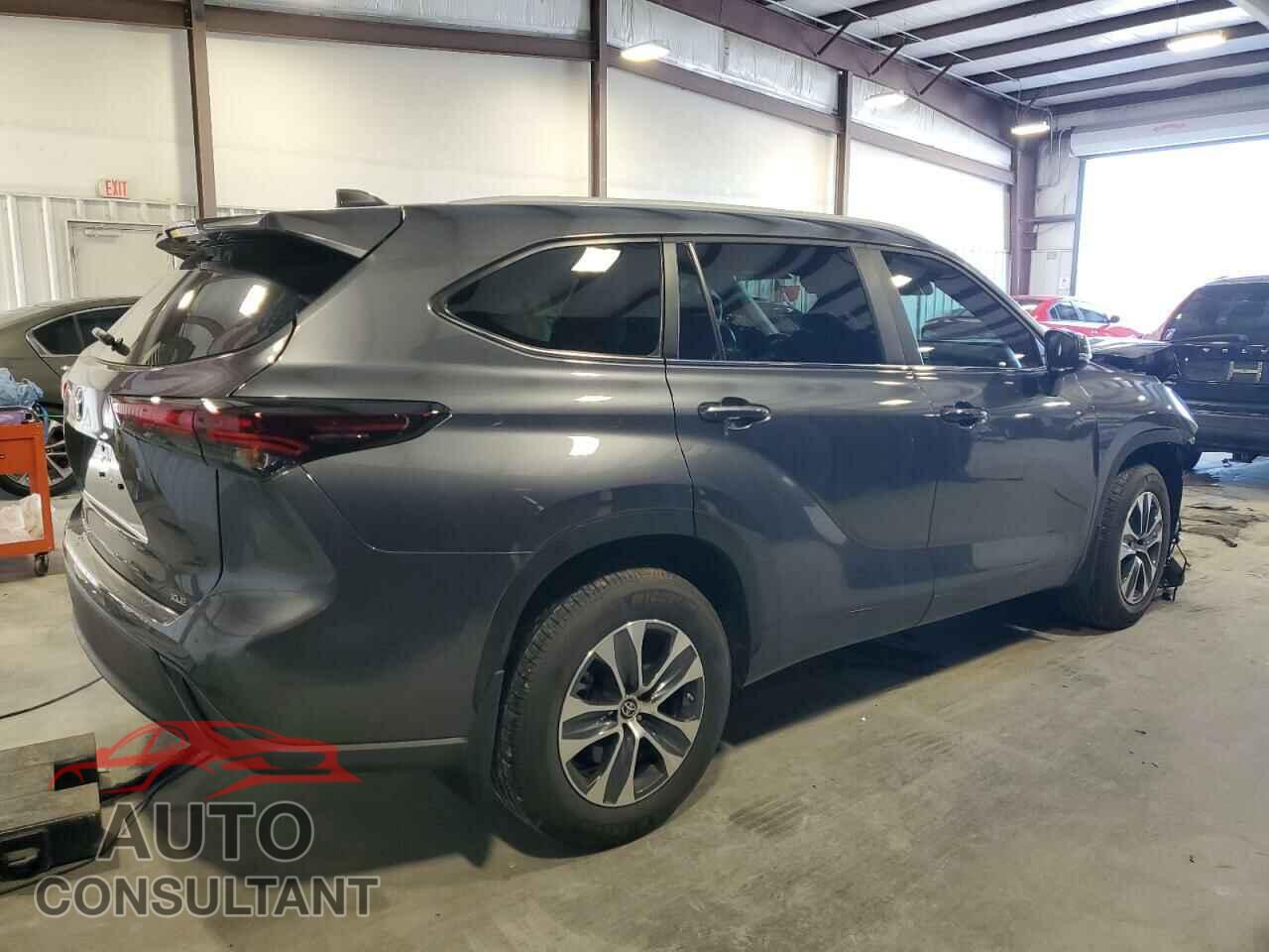 TOYOTA HIGHLANDER 2024 - 5TDKDRAH7RS050698