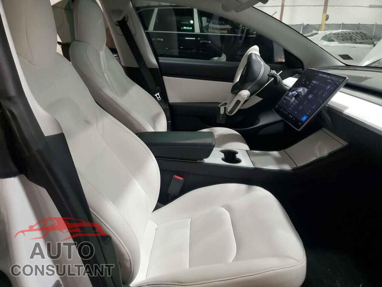 TESLA MODEL 3 2020 - 5YJ3E1ECXLF642304