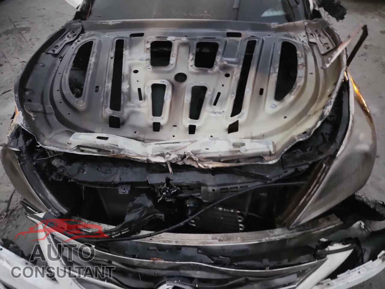 HYUNDAI AZERA 2015 - KMHFH4JG8FA479210