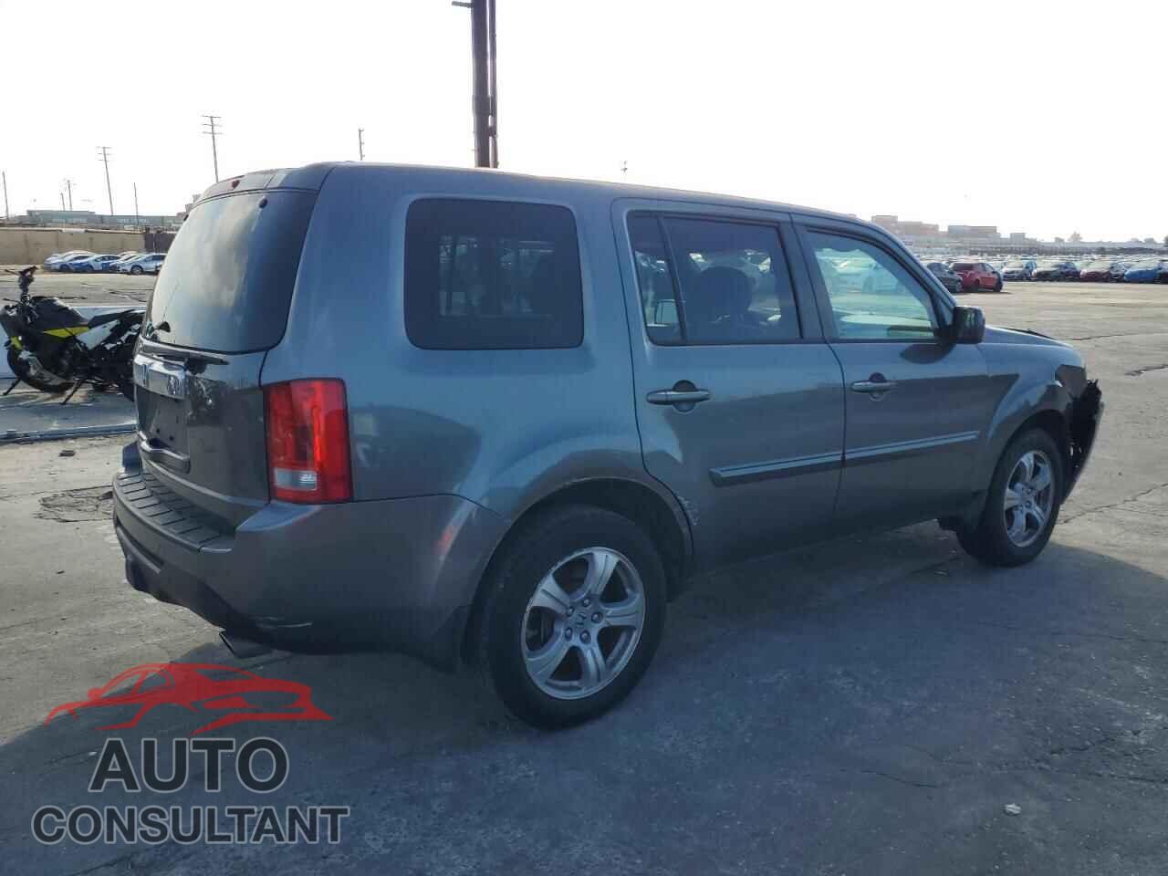 HONDA PILOT 2013 - 5FNYF3H52DB038968