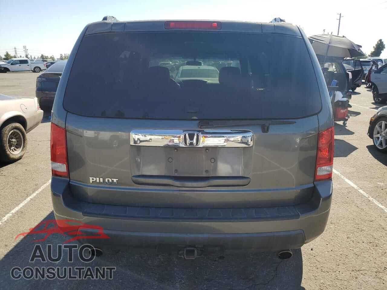 HONDA PILOT 2011 - 5FNYF3H44BB033758