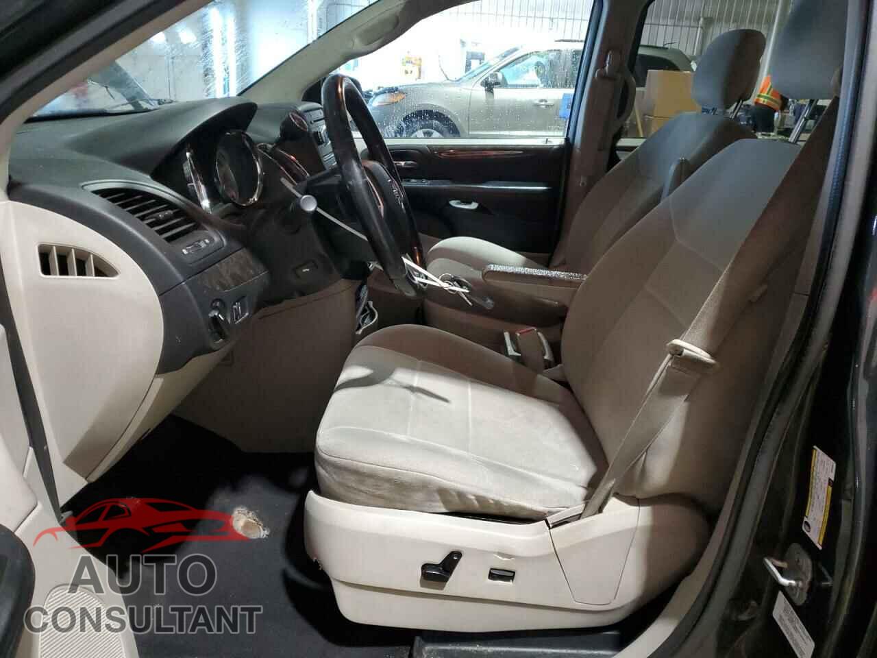 DODGE CARAVAN 2011 - 2D4RN3DG7BR690617