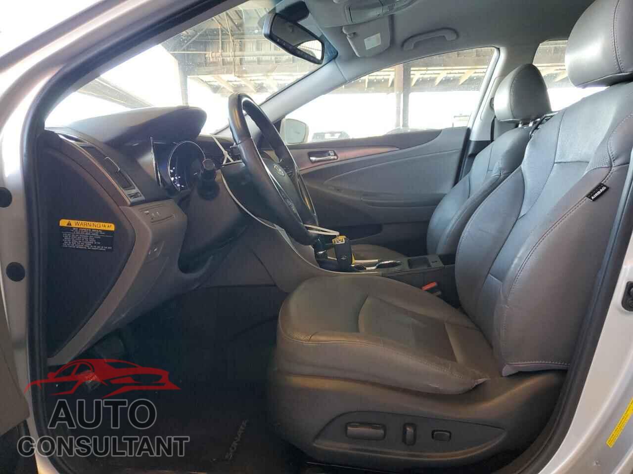 HYUNDAI SONATA 2012 - KMHEC4A48CA036986