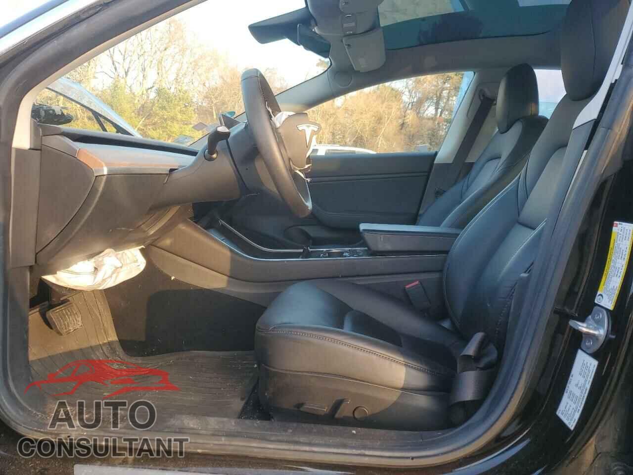 TESLA MODEL 3 2019 - 5YJ3E1EB3KF385587