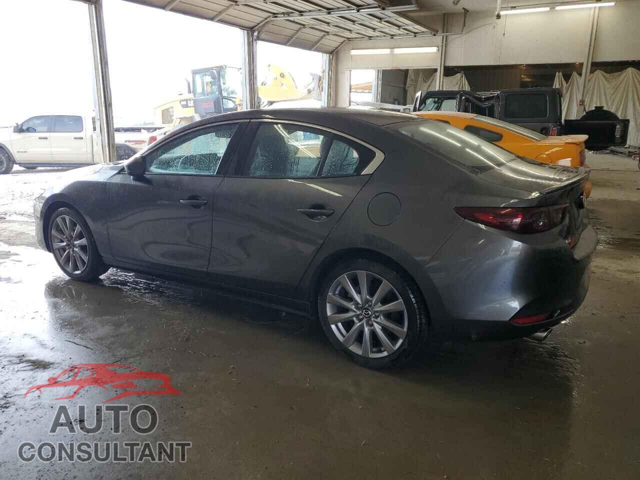 MAZDA 3 2021 - JM1BPABL0M1324695