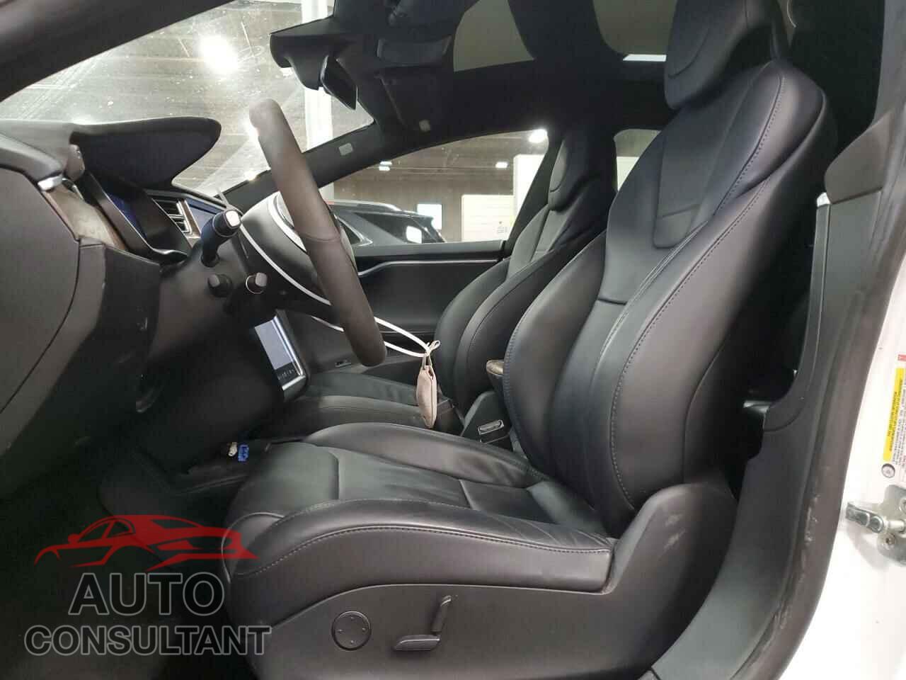 TESLA MODEL S 2017 - 5YJSA1E22HF204429