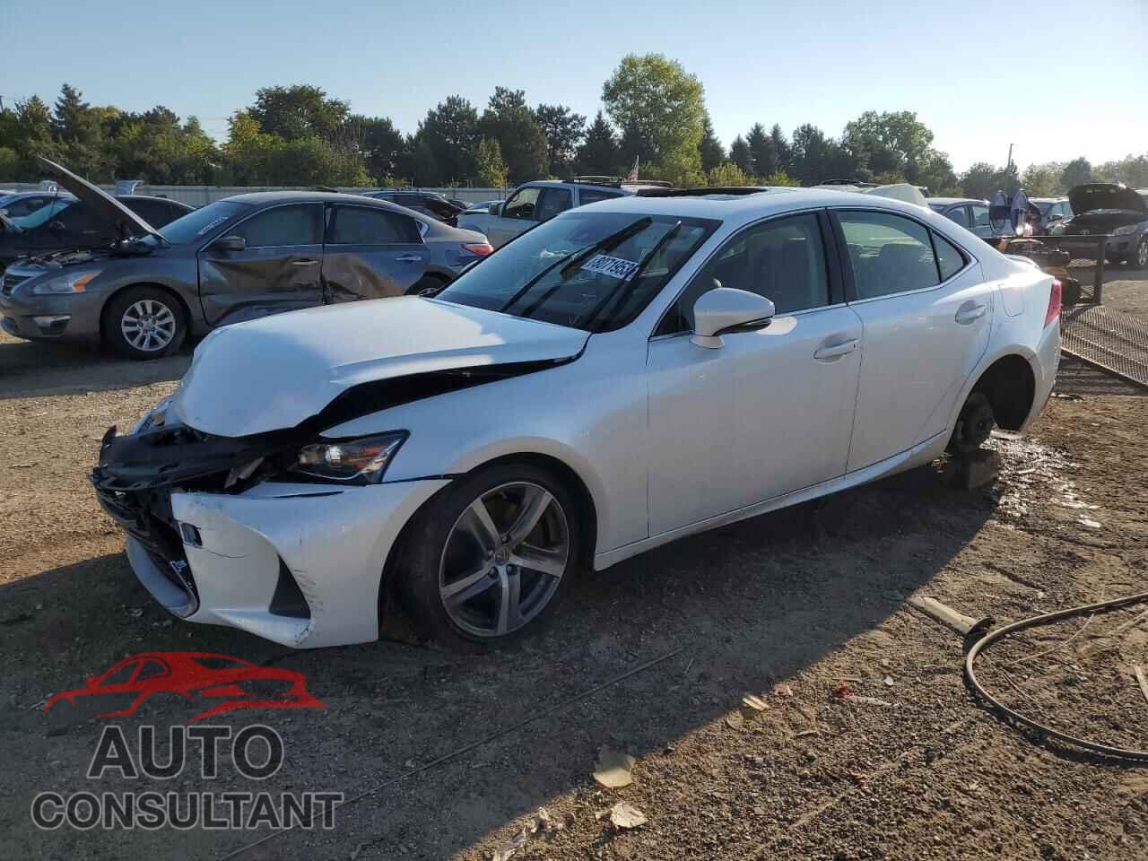LEXUS IS 2018 - JTHC81D29J5033847