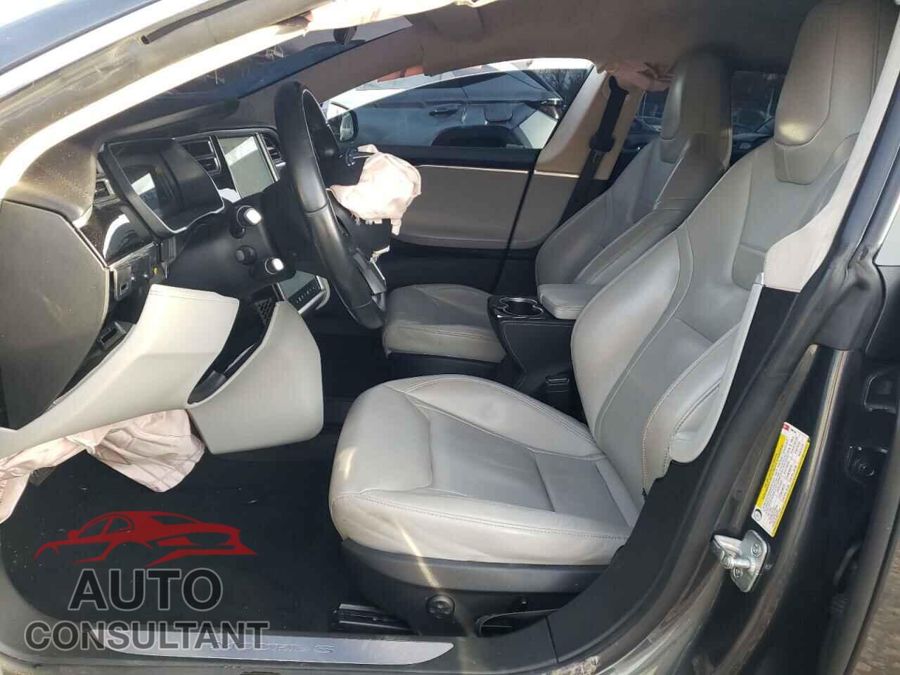 TESLA MODEL S 2015 - 5YJSA1E25FF108744