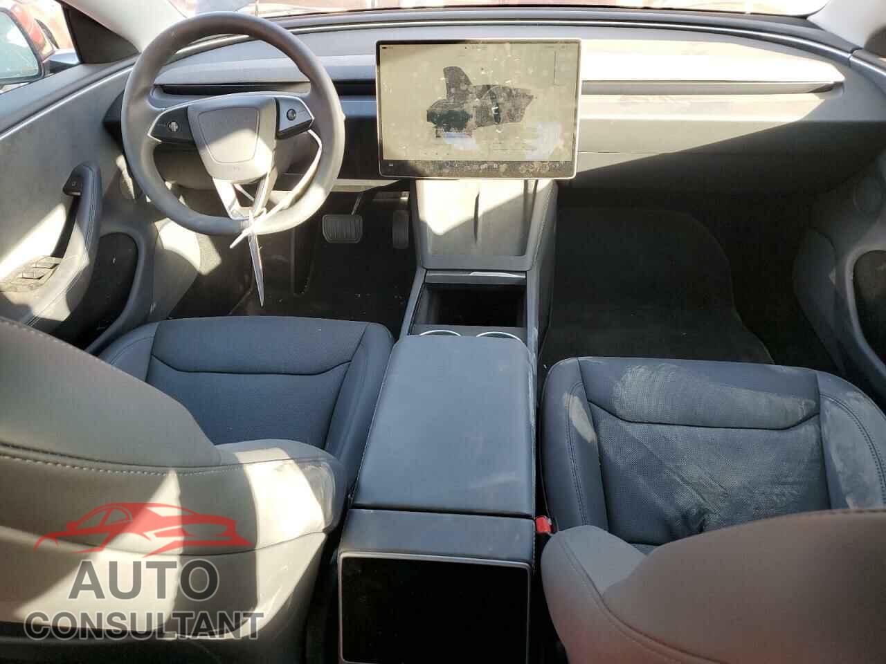 TESLA MODEL 3 2024 - 5YJ3E1EB3RF748447