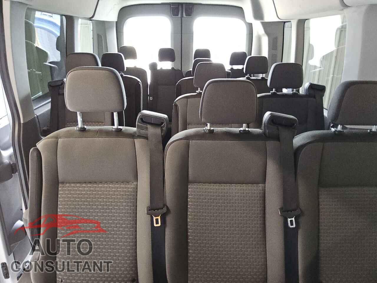 FORD TRANSIT 2023 - 1FBAX2C87PKB36657