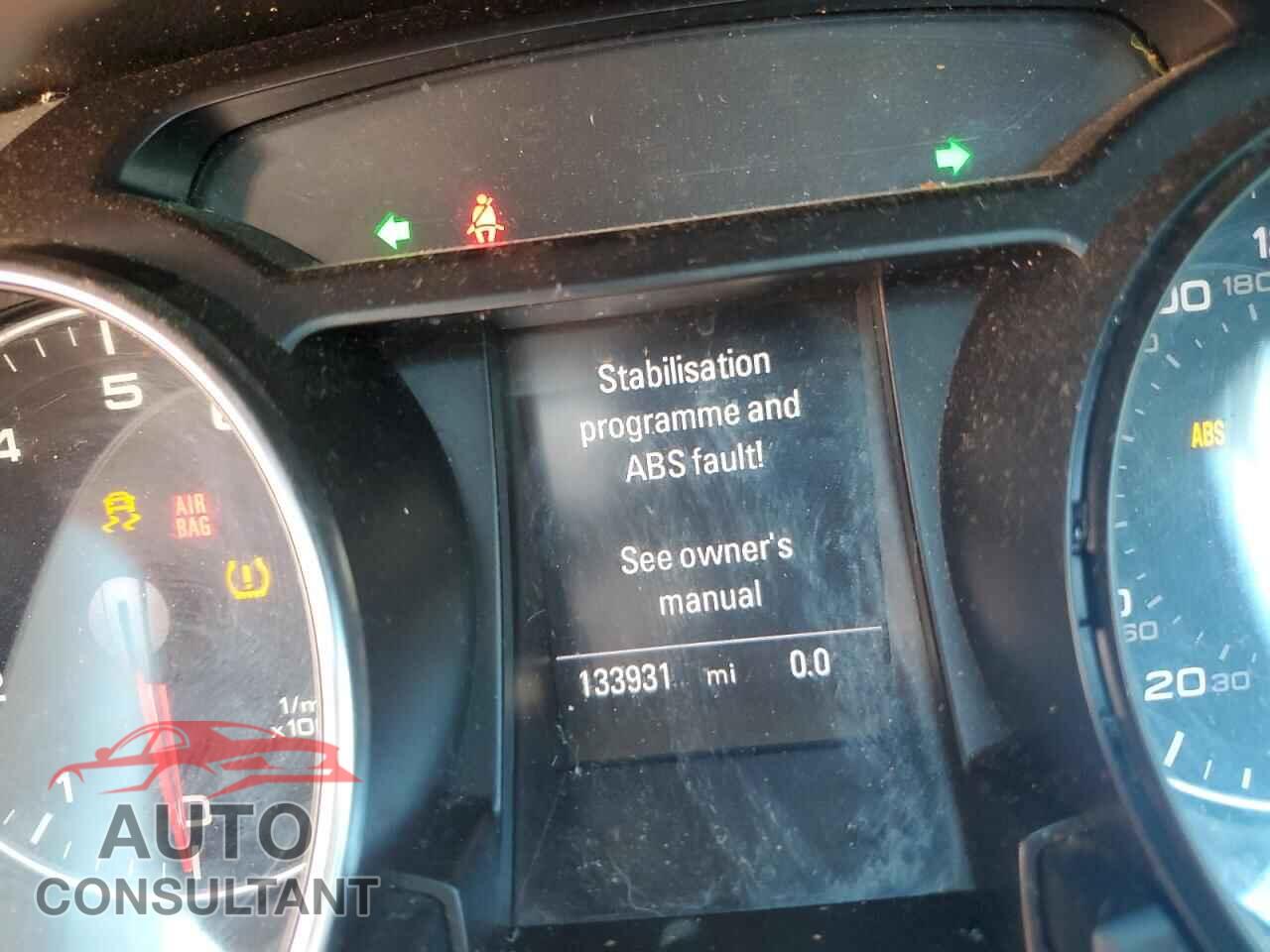 AUDI A5 2011 - WAURFAFR8BA063374
