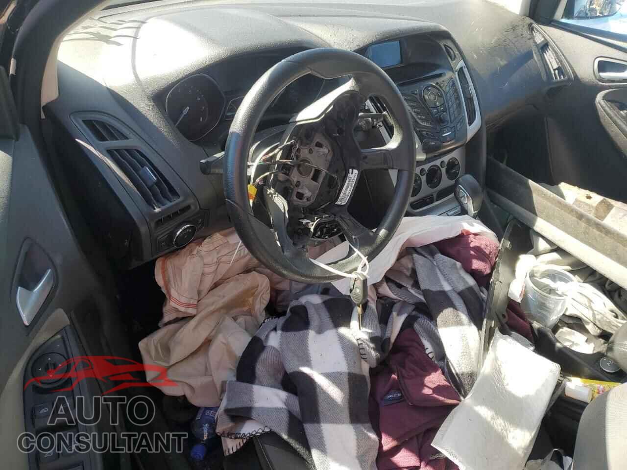 FORD FOCUS 2014 - 1FADP3F23EL178875