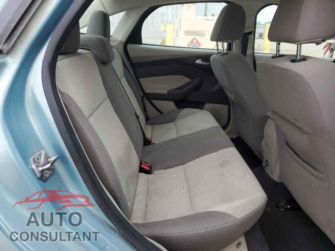 FORD FOCUS 2012 - 1FAHP3F2XCL414825