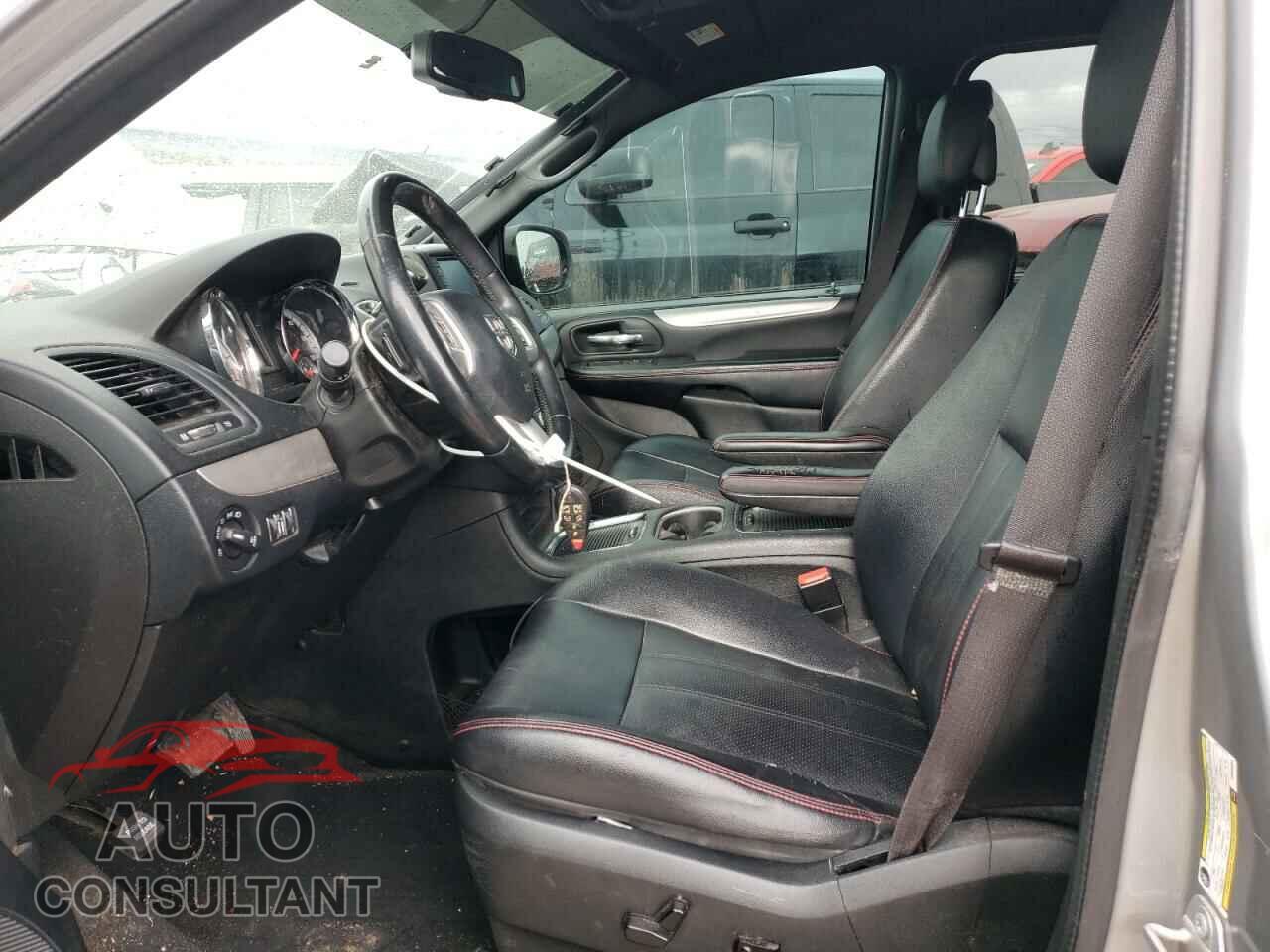DODGE CARAVAN 2017 - 2C4RDGEG8HR686624