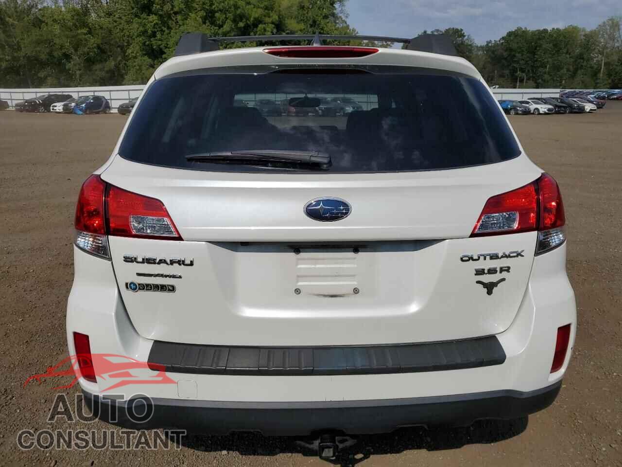 SUBARU OUTBACK 2013 - 4S4BRDLC8D2231083