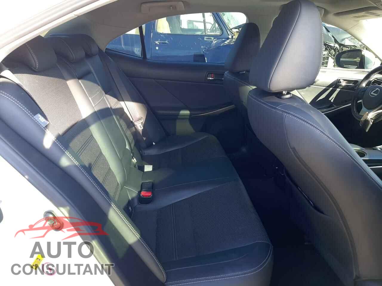 LEXUS IS 2016 - JTHCM1D29G5003560