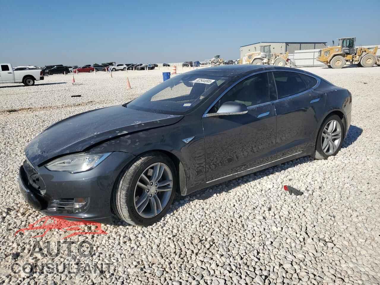TESLA MODEL S 2015 - 5YJSA1E20FF110997