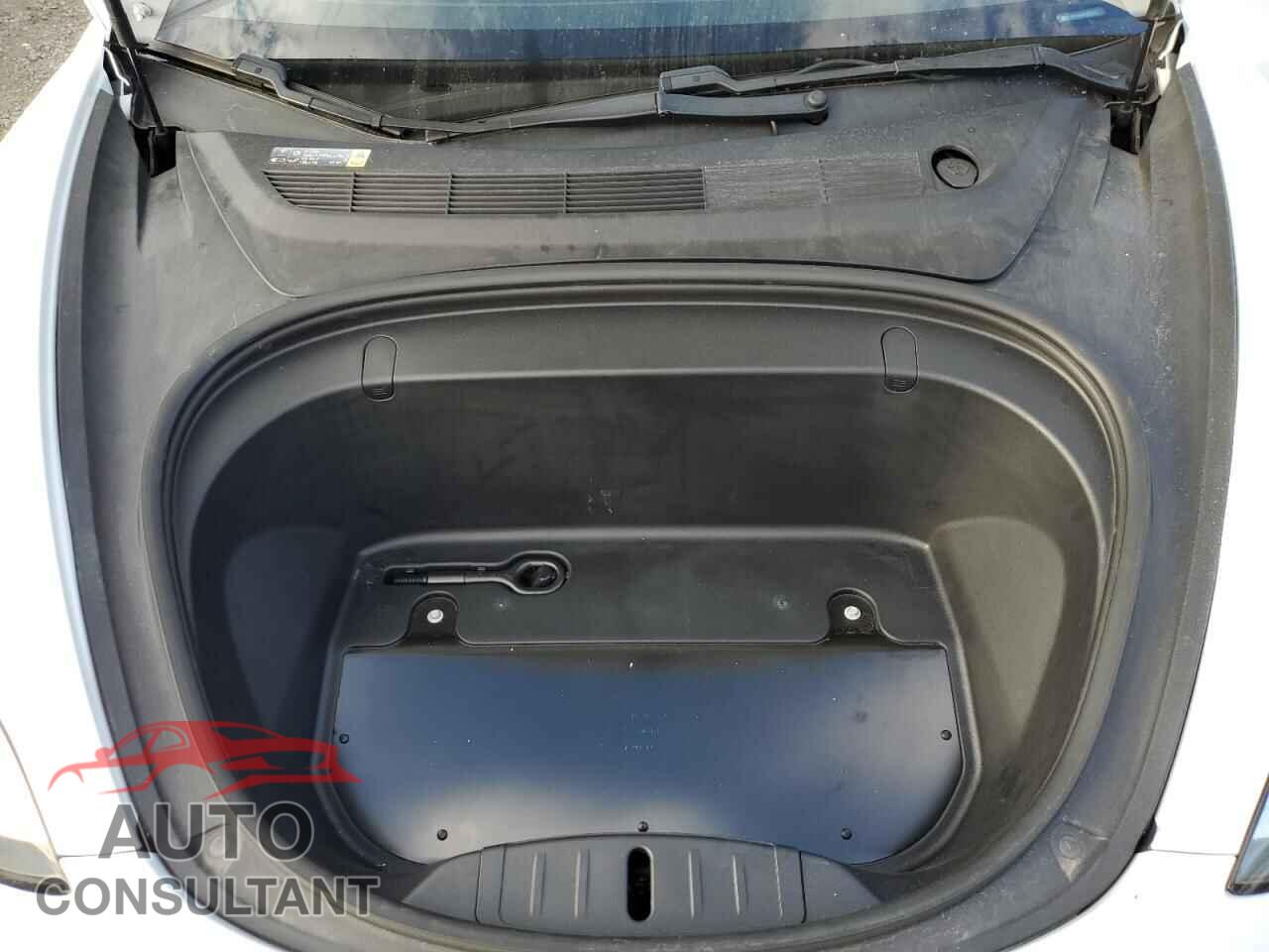 TESLA MODEL 3 2018 - 5YJ3E1EA4JF057200