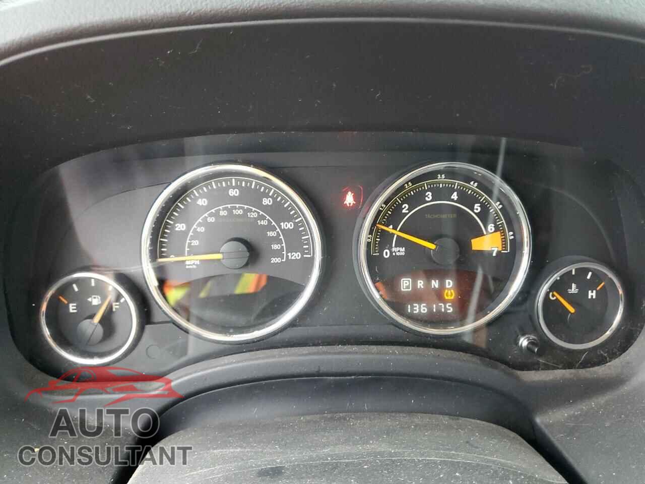 JEEP COMPASS 2015 - 1C4NJCEA1FD329796