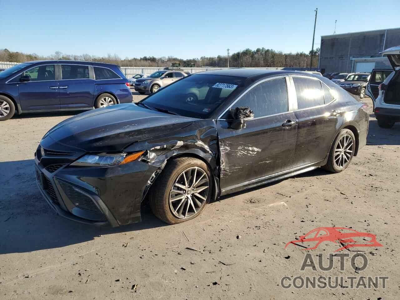 TOYOTA CAMRY 2022 - 4T1G11AK7NU647914