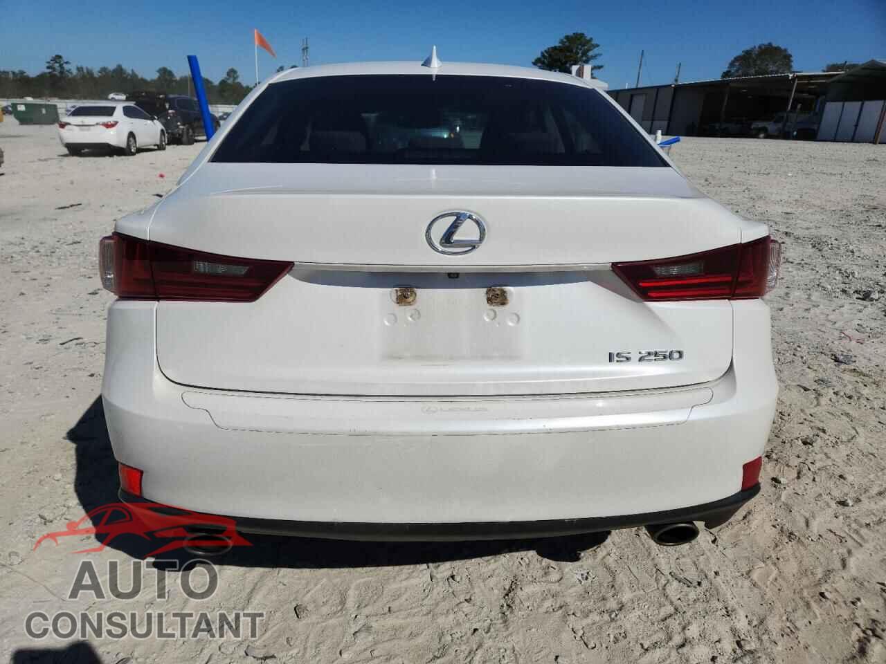LEXUS IS 2014 - JTHBF1D24E5010452