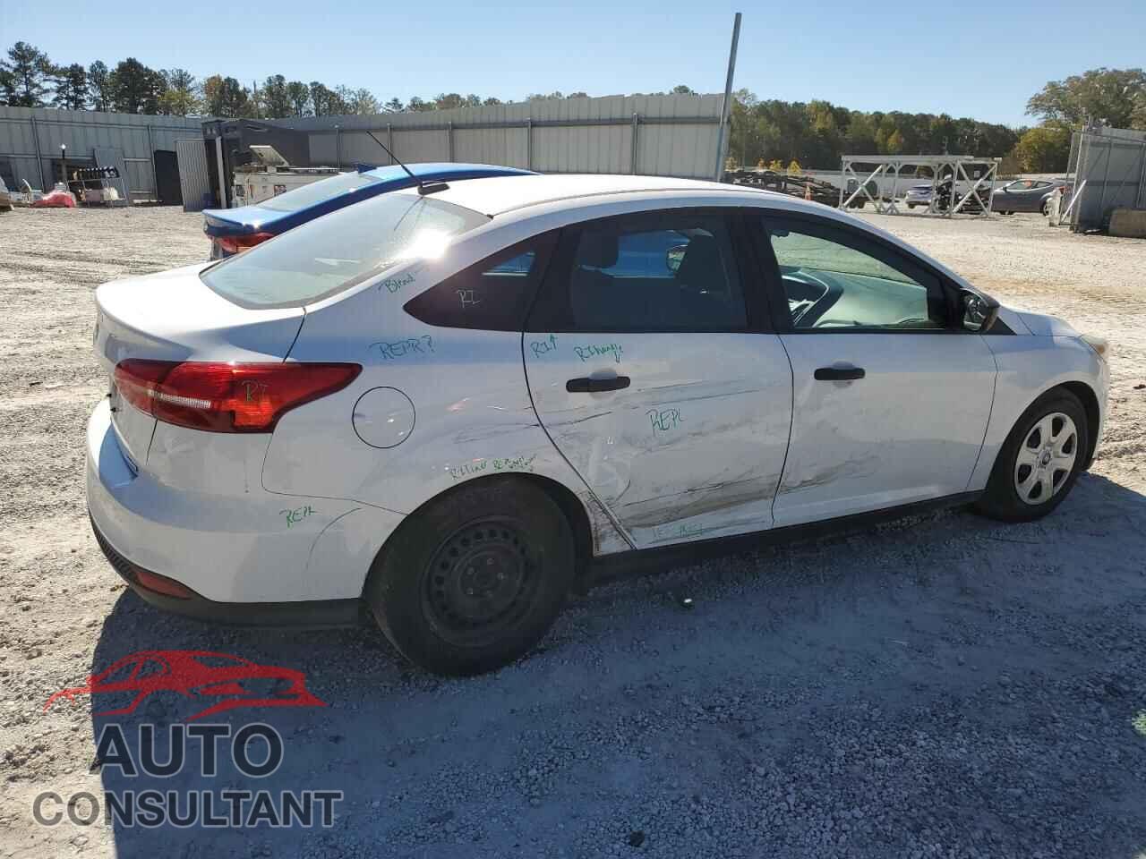 FORD FOCUS 2015 - 1FADP3E24FL354321