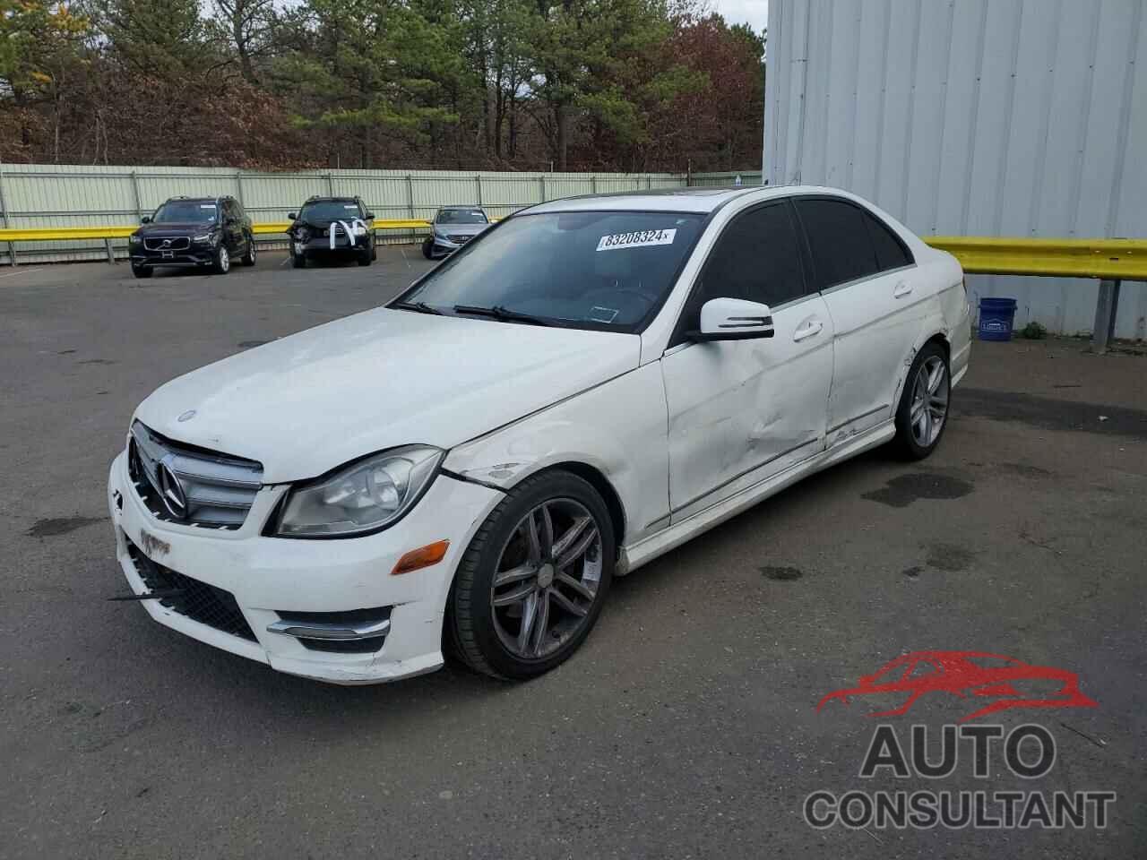 MERCEDES-BENZ C-CLASS 2013 - WDDGF4HB8DR267341