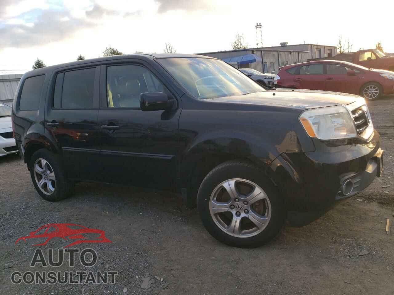 HONDA PILOT 2013 - 5FNYF4H56DB026215
