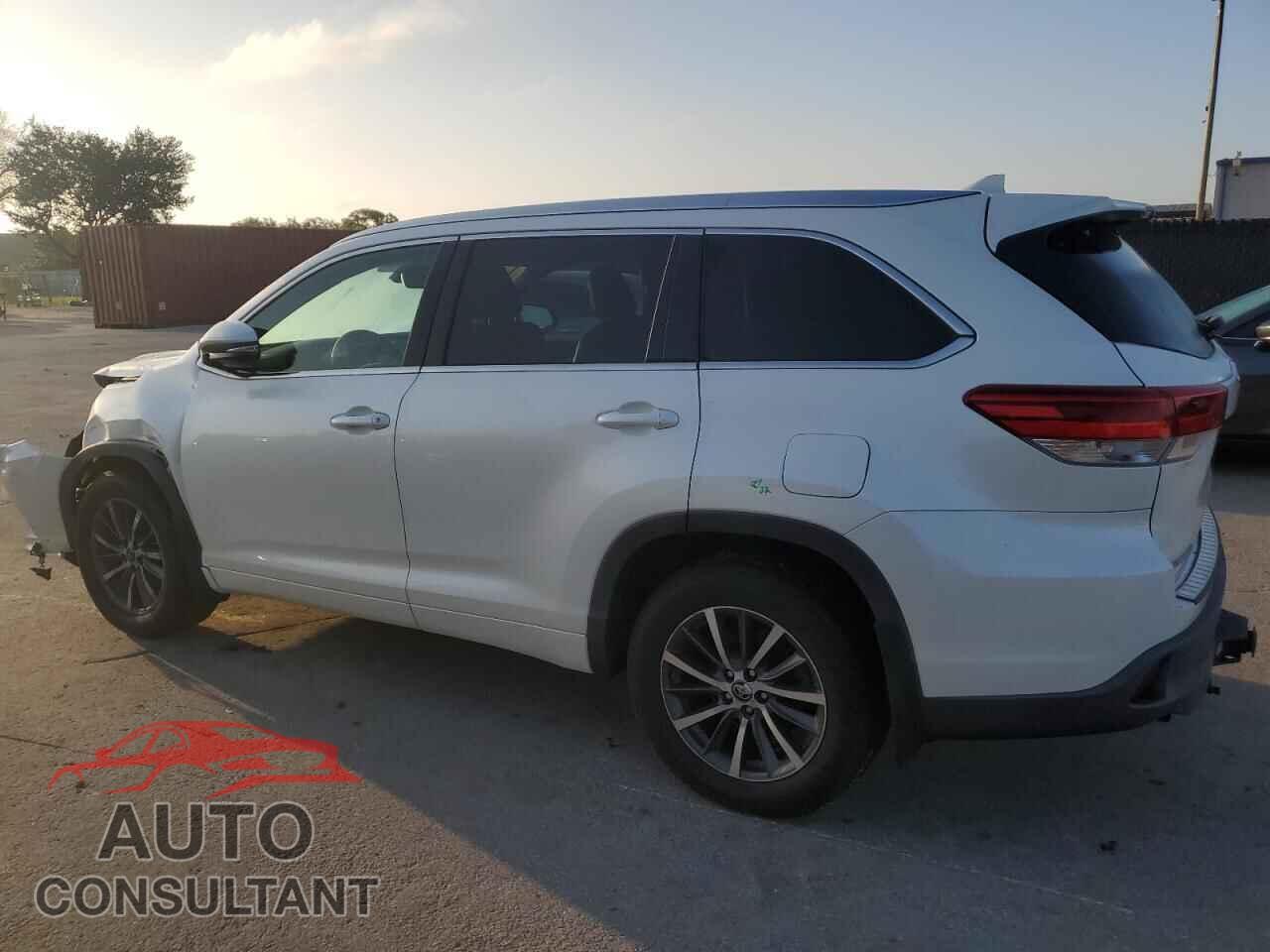 TOYOTA HIGHLANDER 2017 - 5TDJZRFH1HS514329