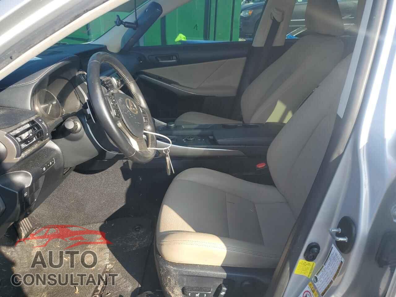 LEXUS IS 2017 - JTHBA1D21H5043377