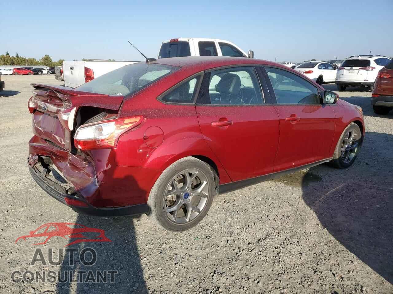 FORD FOCUS 2014 - 1FADP3F2XEL199402