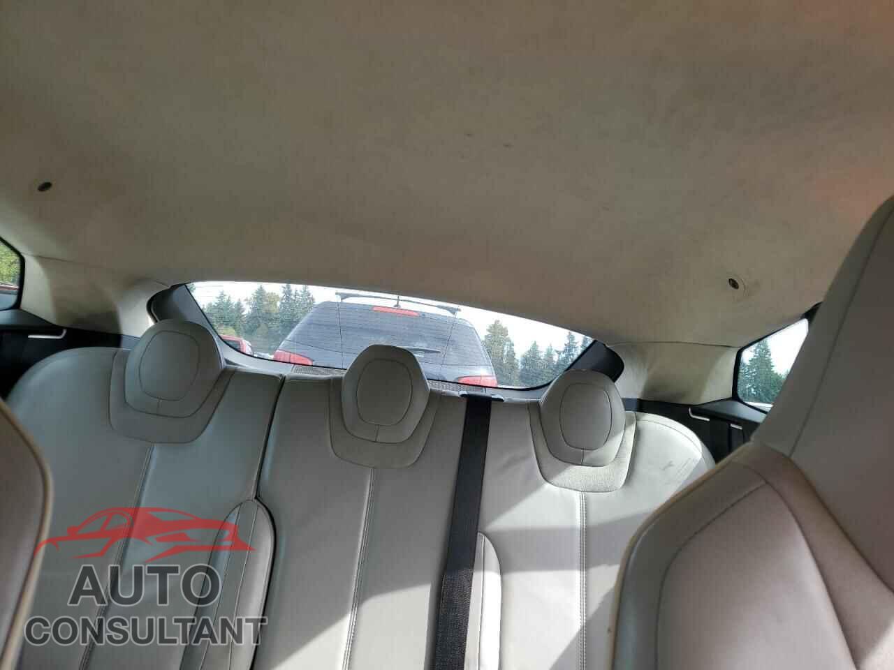 TESLA MODEL S 2012 - 5YJSA1DP7CFP01949
