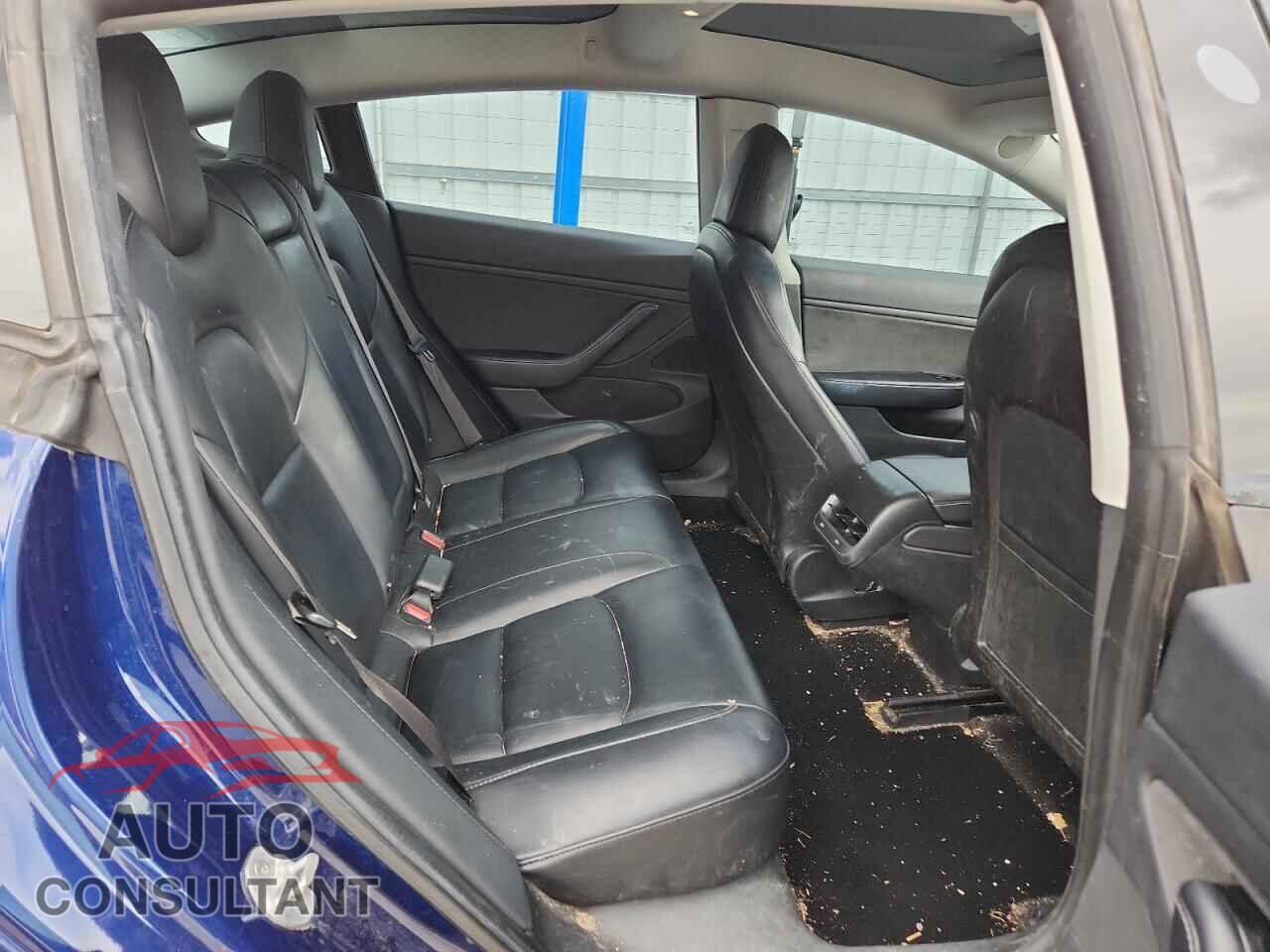 TESLA MODEL 3 2018 - 5YJ3E1EB4JF083935