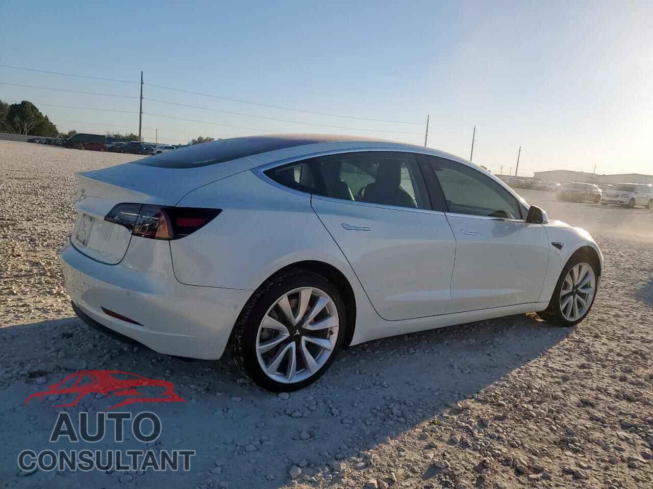 TESLA MODEL 3 2017 - 5YJ3E1EA6HF000216