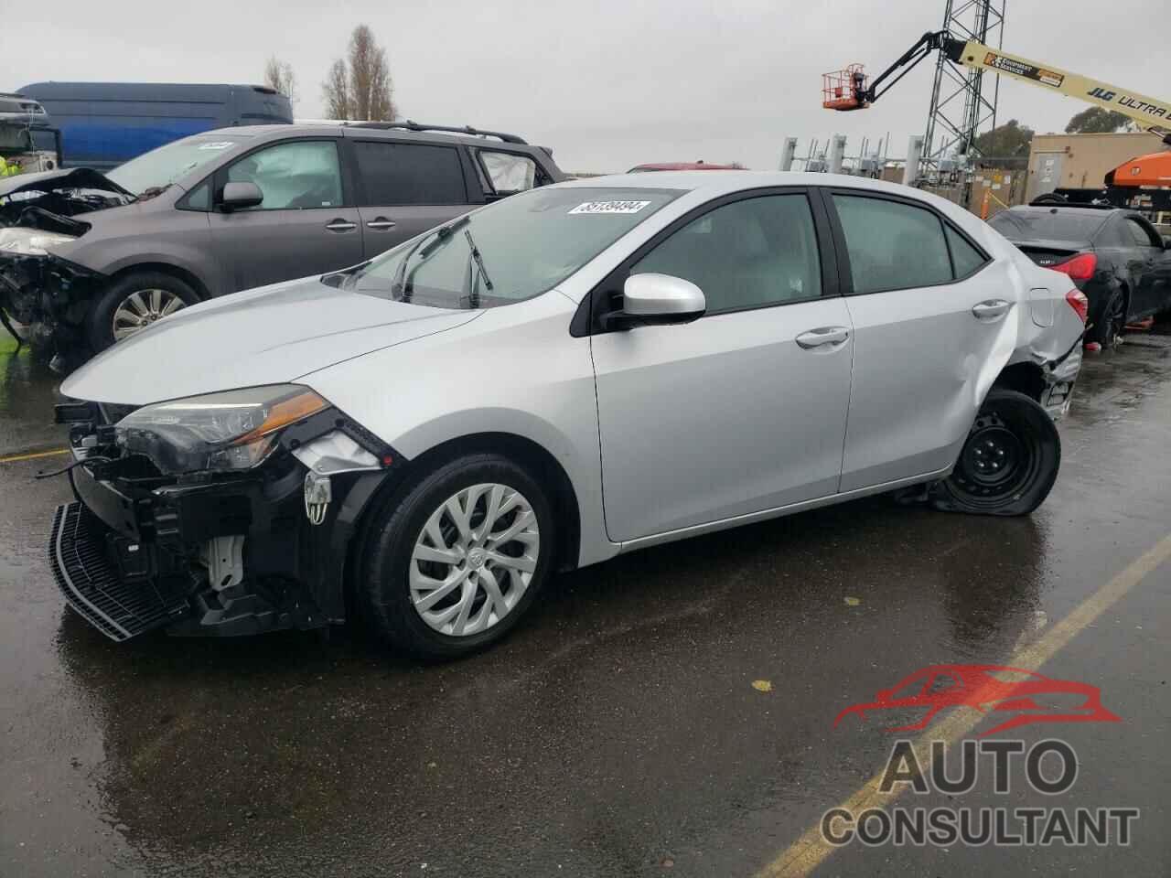 TOYOTA COROLLA 2018 - 2T1BURHE8JC014124