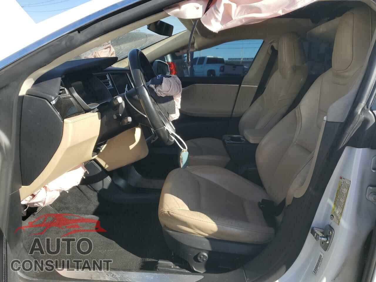 TESLA MODEL S 2016 - 5YJSA1E27GF130648
