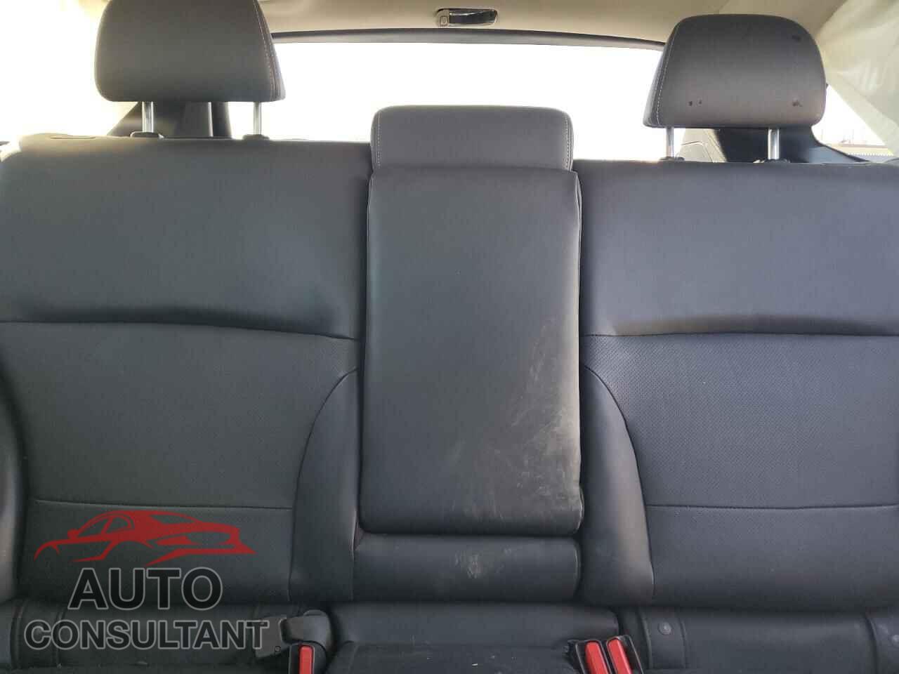 SUBARU OUTBACK 2015 - 4S4BSBNC6F3355890