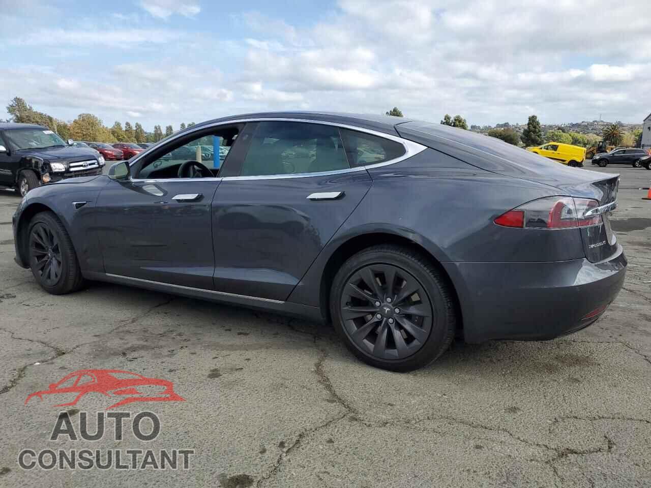 TESLA MODEL S 2018 - 5YJSA1E29JF292644