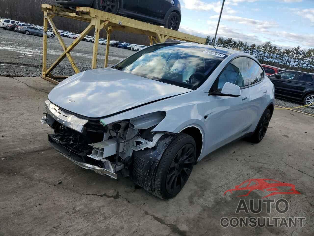 TESLA MODEL Y 2023 - 7SAYGAEE5PF956954