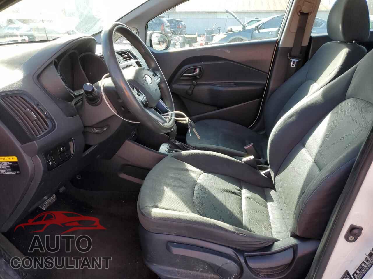 KIA RIO 2012 - KNADM5A38C6028266